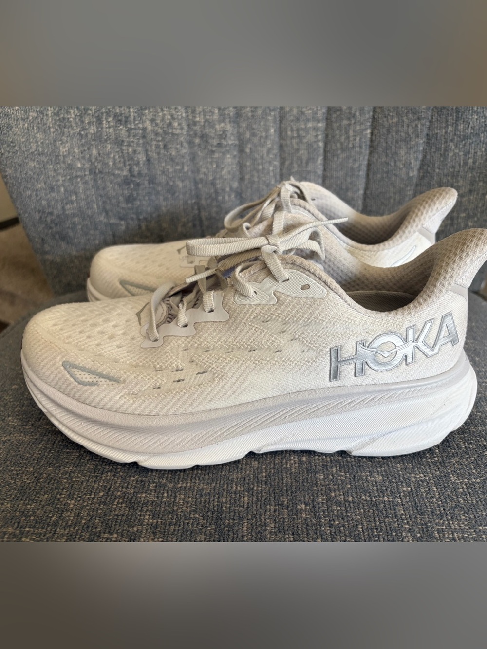 HOKA Clifton9 Women’s 8.5